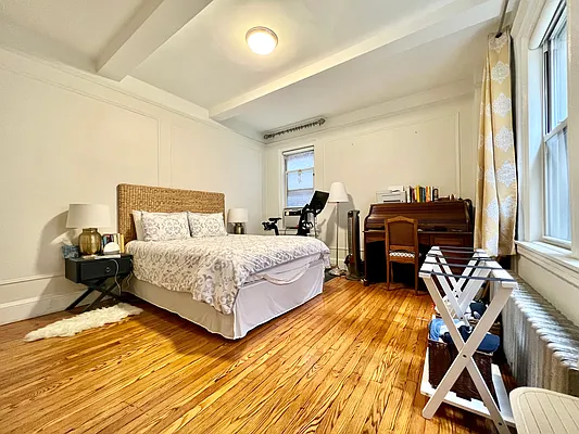 Rented by SERHANT. | media 25