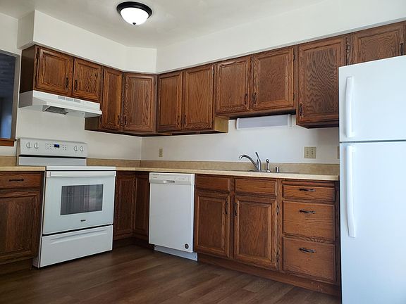 5th image of 1335 Meadow Ln