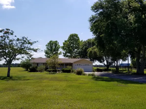 16738 Keene Rd, Umatilla, FL 32784