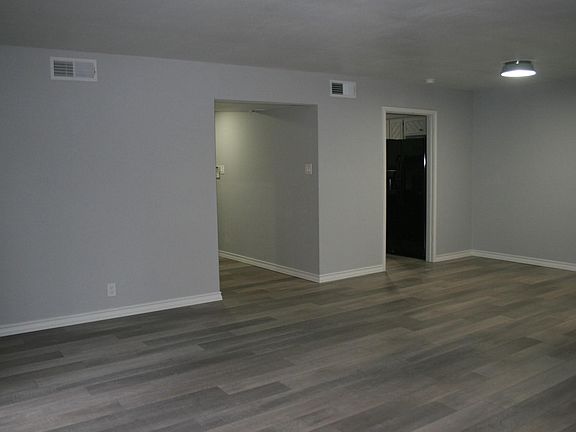 4th image of 12607 Scarsdale Dr