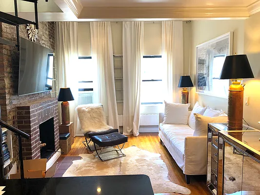 Rented by Meraki Realty LLC | media 27