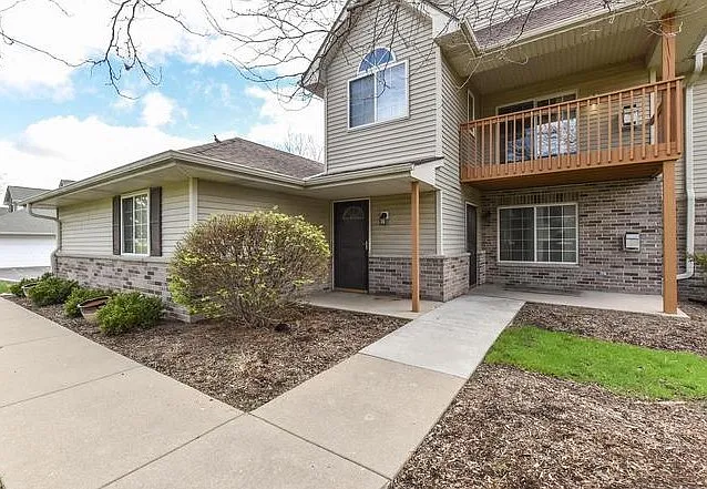 Building Photo - 4869 W Maple Leaf Cir