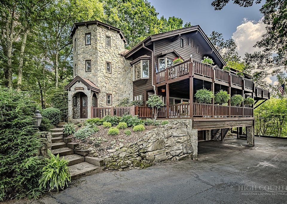 1st image of 101 Castle Hill Lane