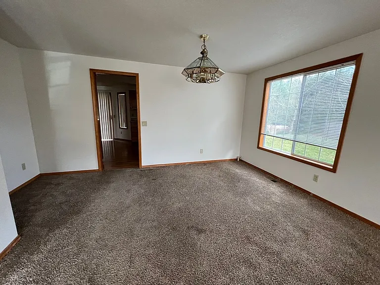 16040 NW Edward Ct — Photo 5