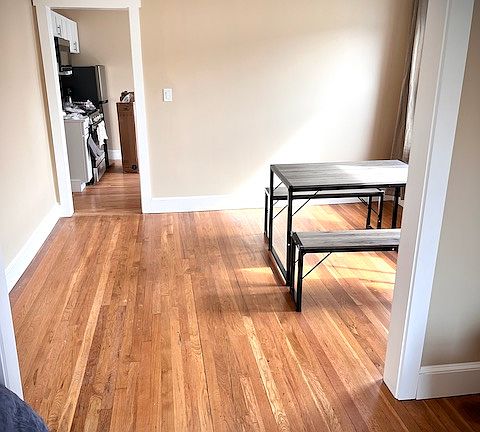 5th image of 4058 Washington St