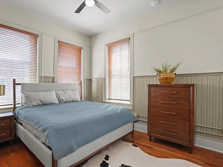 127H W Evans St — Photo 10