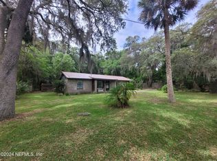 901 Palmetto St, Welaka, FL 32193