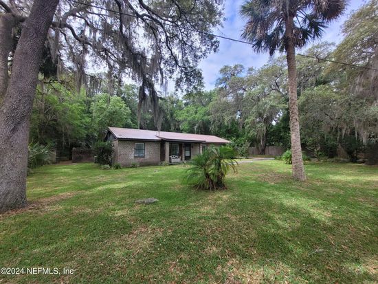 901 PALMETTO Street, Welaka, FL 32193