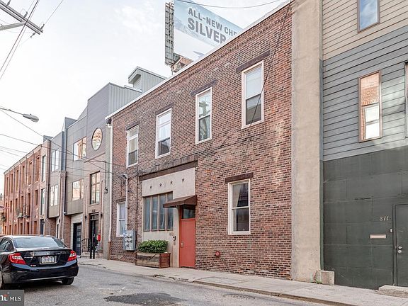 2nd image of 813-15 N Hancock St #4