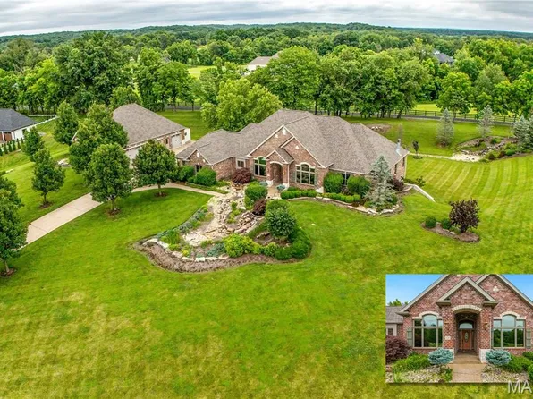 220 Northlind Dr, Defiance, MO 63341