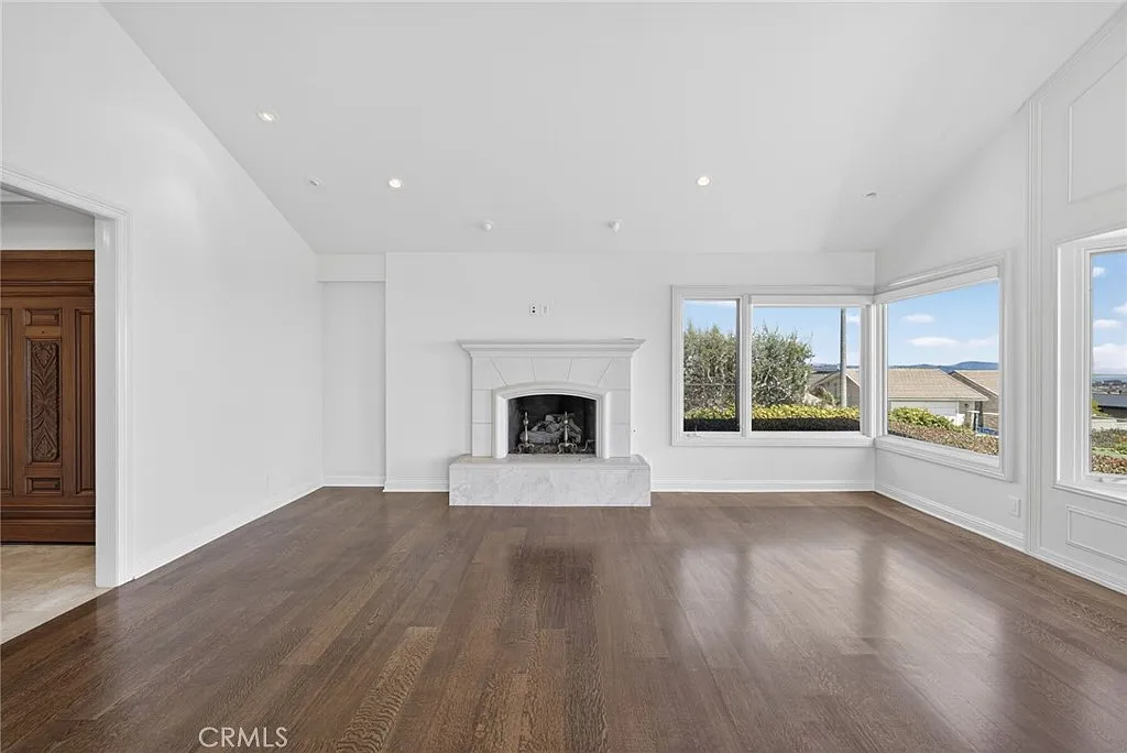 5 bed, 2.5 bath, 2675 sqft, $15,000 — Photo 4