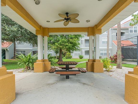 4th image of 18001 Richmond Place Dr APT 522