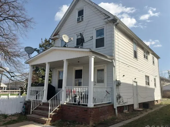 172 Emerson St, Carteret, NJ 07008
