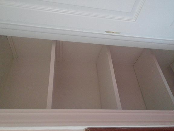 3rd image of 10014 Holly Ln
