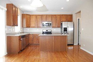 5th image of 3516 Crestwood Ln