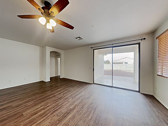 3rd image of 6608 S 16th Dr