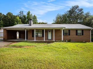 670 Apple Valley Rd, Commerce, GA 30529