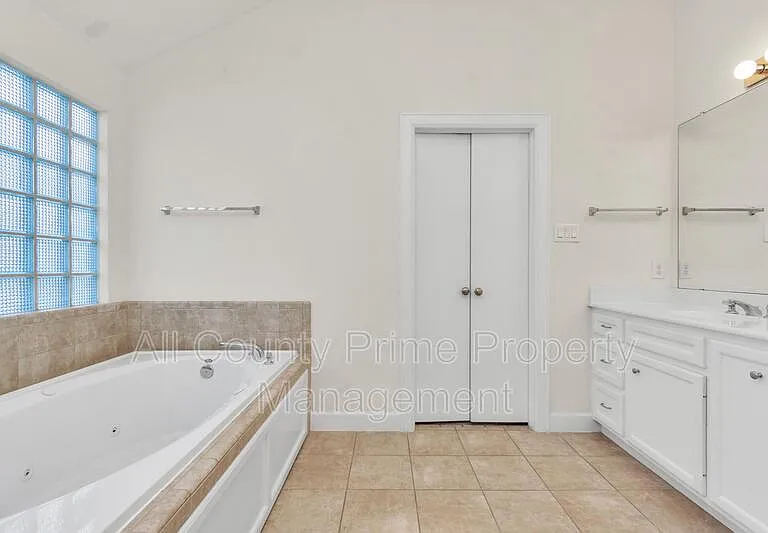 3627 Main Plaza Dr — Photo 27
