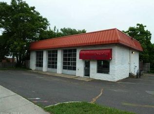 327 W Main St, Meriden, CT 06451