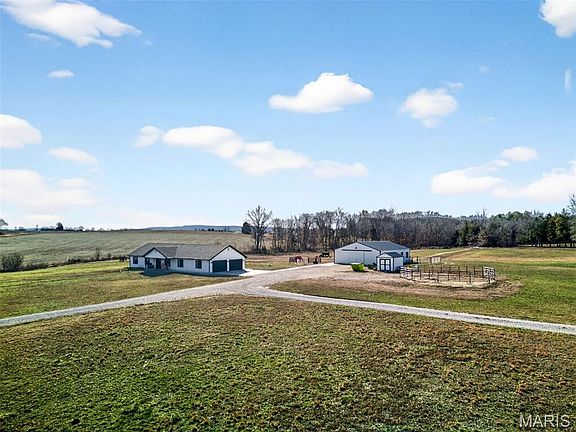 2nd image of 2566 Watson Rd