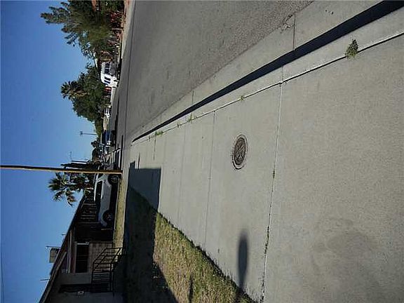 5th image of 1205 Chadbourne St #1