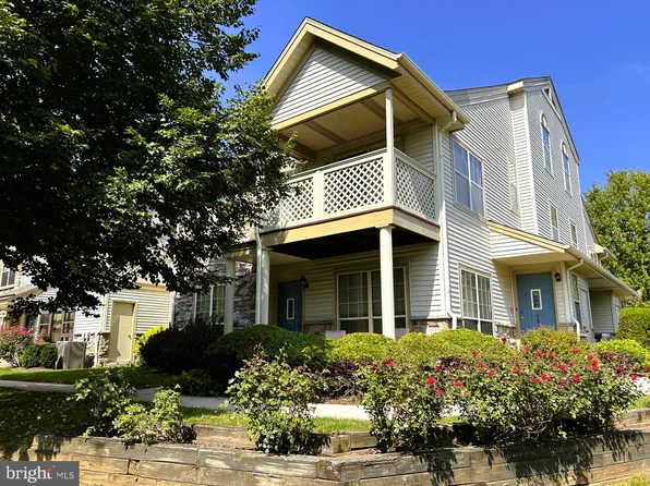 1810 Foxmeadow Cir #1810, Royersford, PA 19468