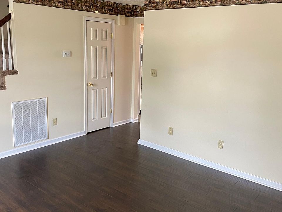 1st image of 1725 Oshea St #3