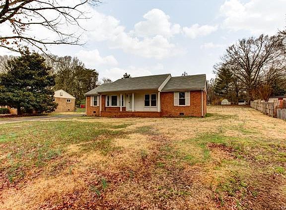 2nd image of 1606 Lochwood Dr
