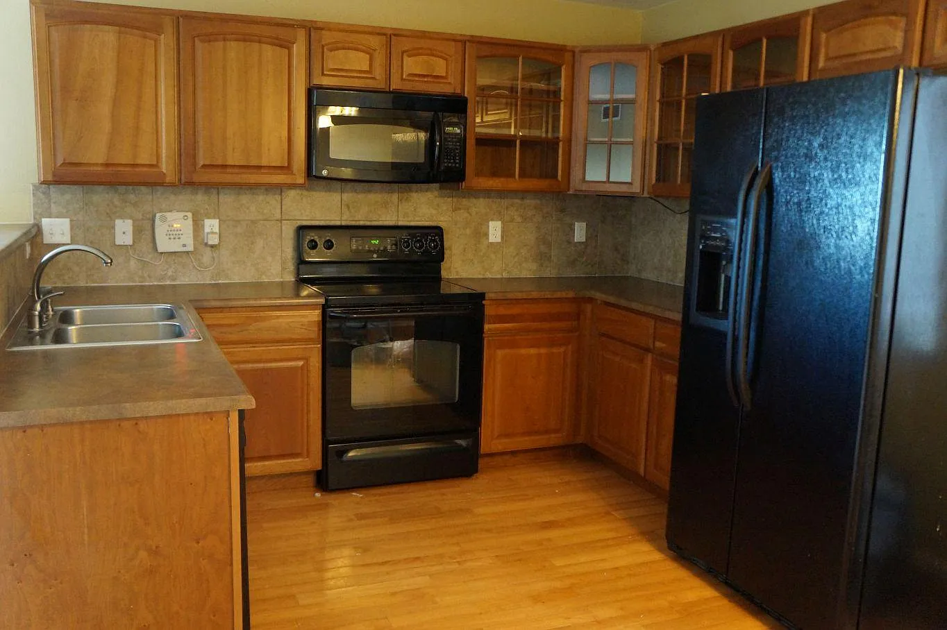4 bed, 3.5 bath, 2866 sqft, $2,395 — Photo 4