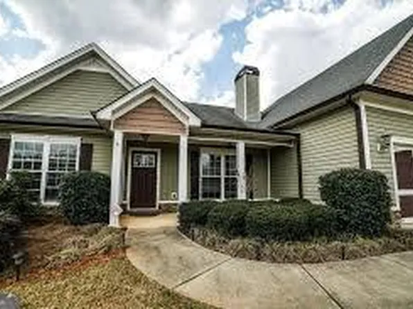 465 Willow Springs Dr, Dallas, GA 30132