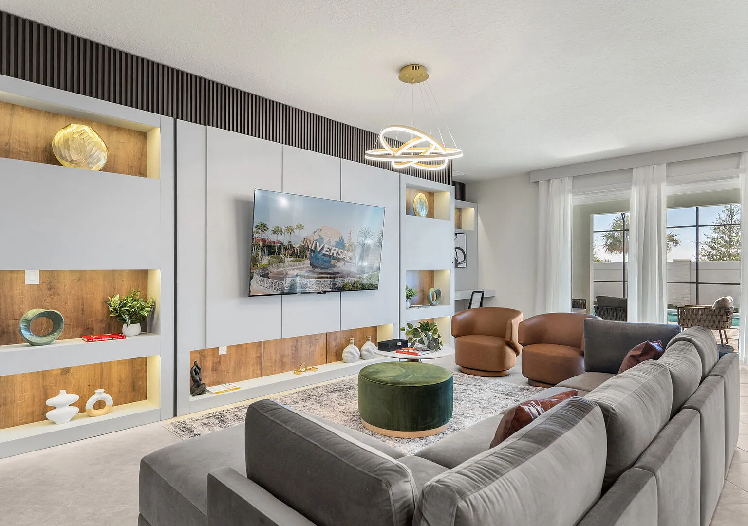 Ultimate 10 Bed Luxury Retreat with Epic Playroom — Photo 1