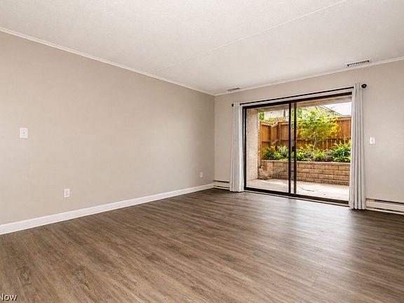 5th image of 9956 Johnnycake Ridge Rd APT N3