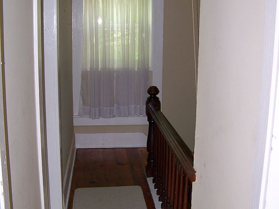 5th image of 43 Franklin St