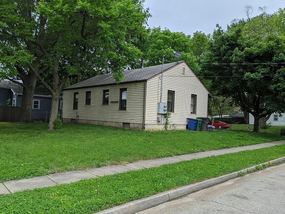 2nd image of 2245-2247 Logan Ave
