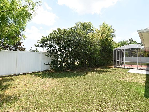2nd image of 44 La Mancha Dr