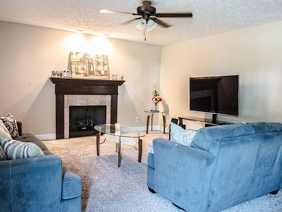 3rd image of 2449 Andersonville Dr