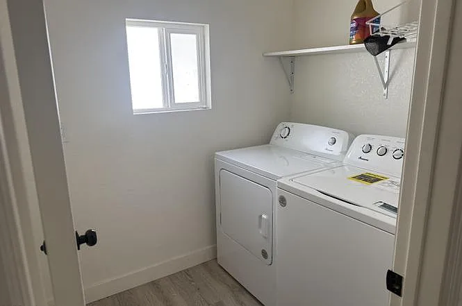 1518 E Cortez St — Photo 6