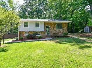 5116 Vickrey Chapel Rd, Greensboro, NC 27407