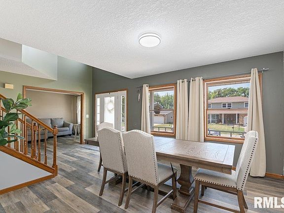 4th image of 4315 Squire Dr