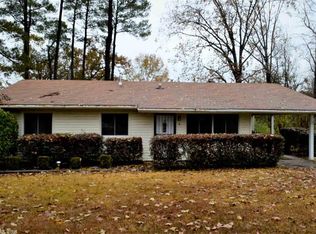 6 Roxbury Dr, Little Rock, AR 72209