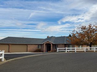 801 Cobblestone Pl, Yakima, WA 98908