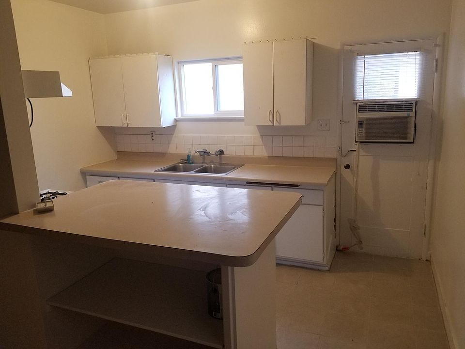 1st image of 3716 Corta Calle St