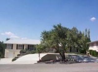 1009 Singing Hills Dr, El Paso, TX 79912