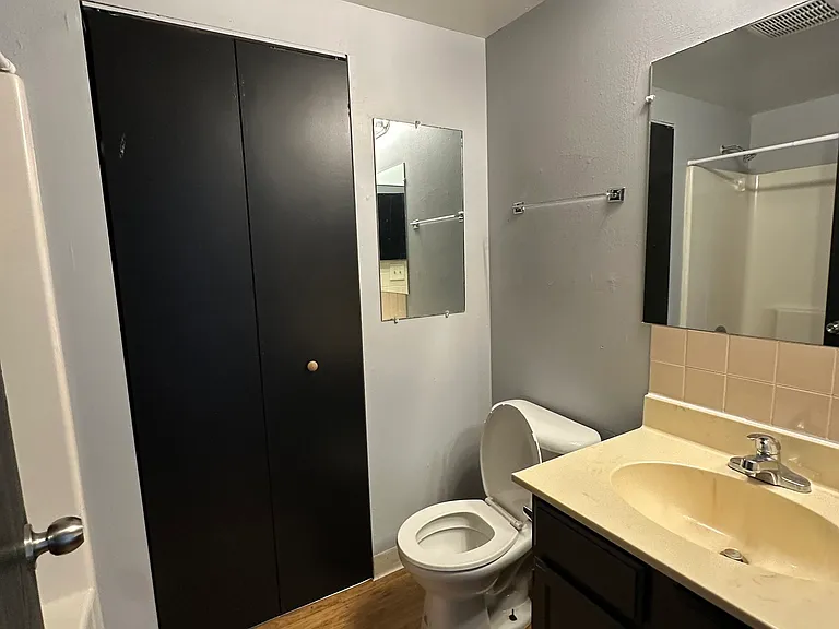 Vawter Street Apartments — Photo 5