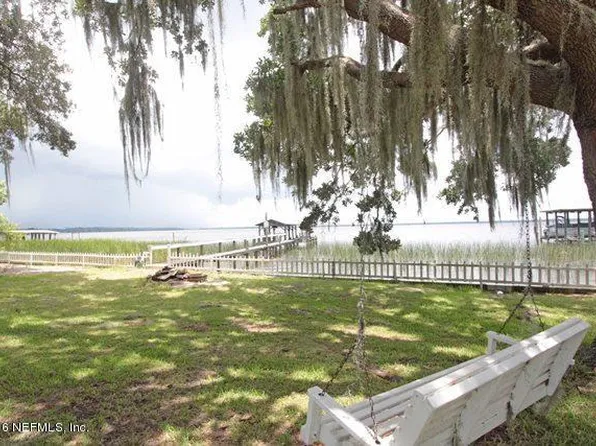 116 Crescent Lake Shore Dr, Crescent City, FL 32112