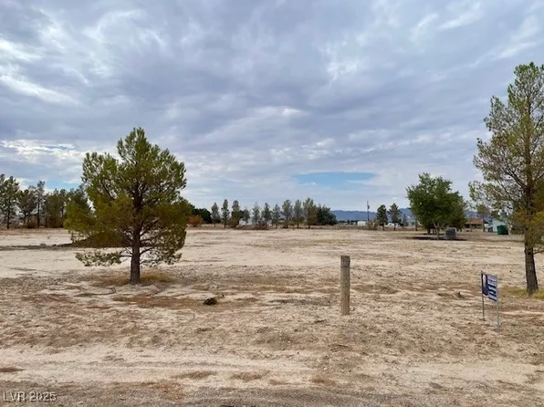 2721 Silver Sage Dr, Pahrump, NV 89060