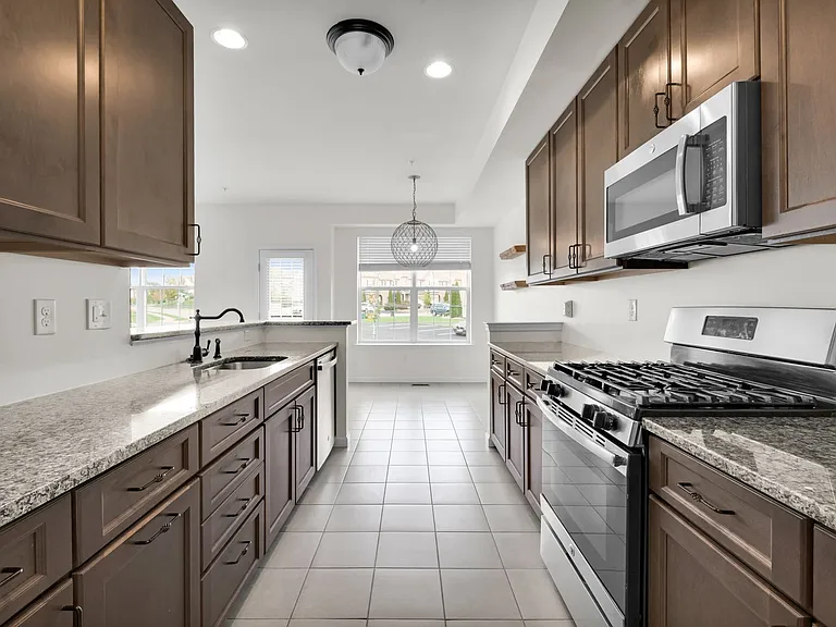 245 Snapdragon Way — Photo 40
