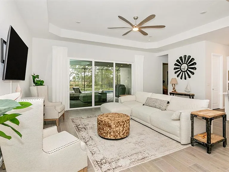 12733 Tulum Loop — Photo 18
