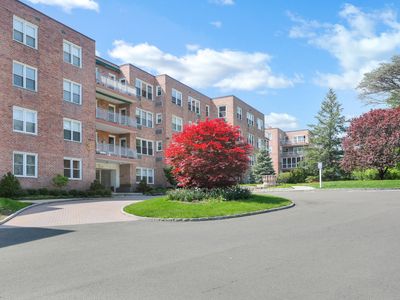 3 Putnam Hl APT 1-J, Greenwich, CT, 06830