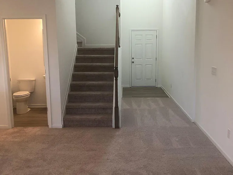 6045 Handley Dr — Photo 9